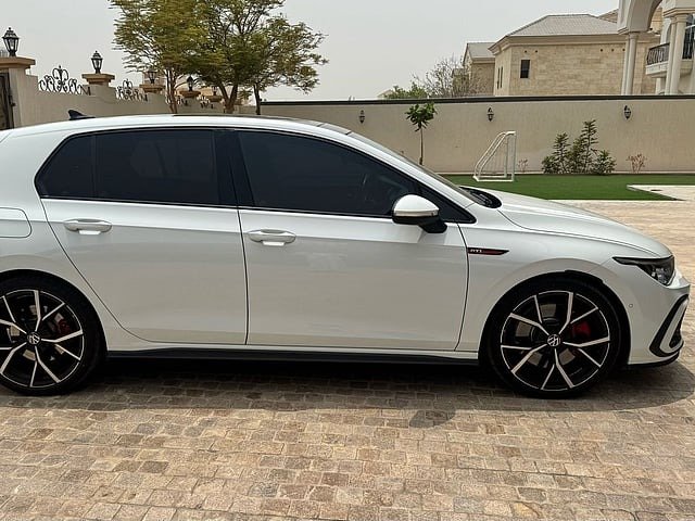 Dubai resident loses Dh90,000 in WhatsApp car scam: Police solve case in 24 hours