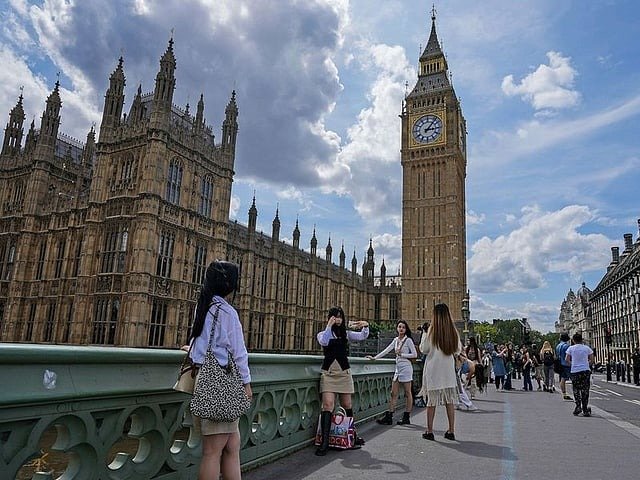 Casagrand Rewards Staff with All-Paid London Retreat